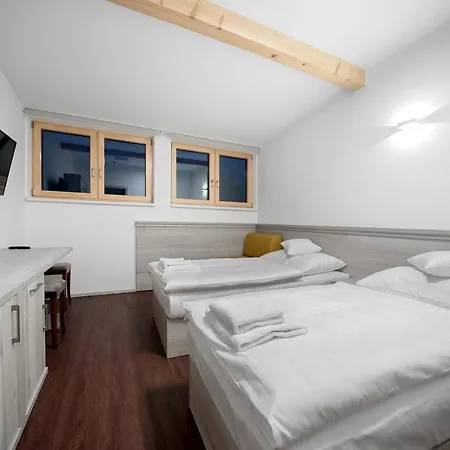 Vinarsky Dum, Vinarstvi Popela Guest house