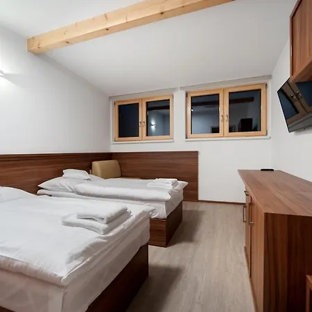 Vinarsky Dum, Vinarstvi Popela Guest house