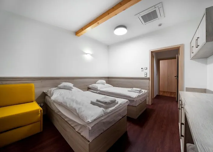 Vinarsky Dum, Vinarstvi Popela 3* Perná